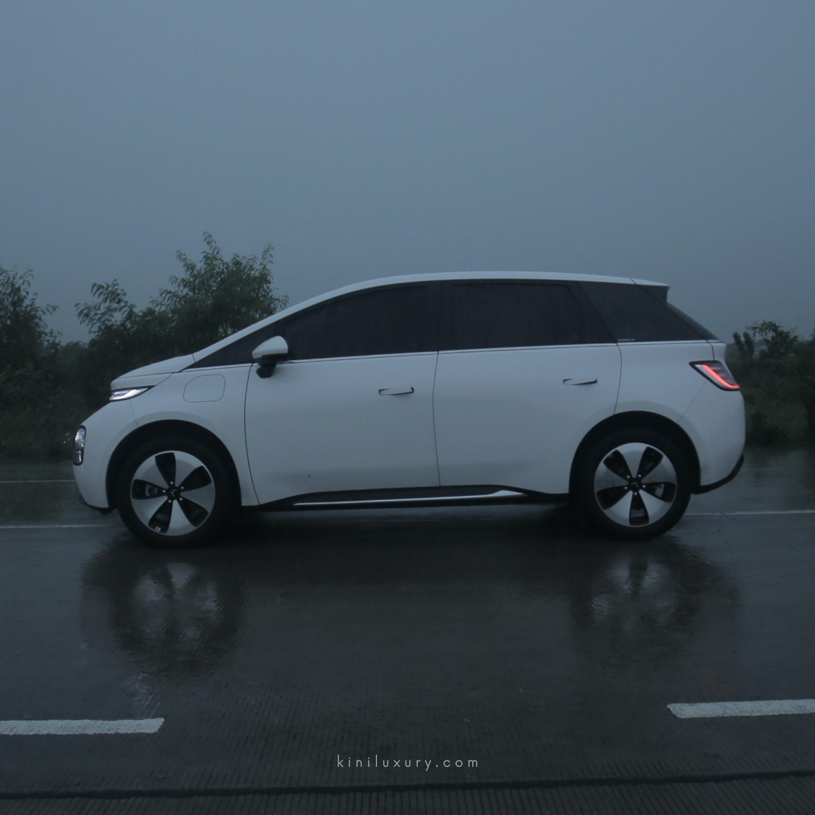 Wuling Cloud Pro EV — 3